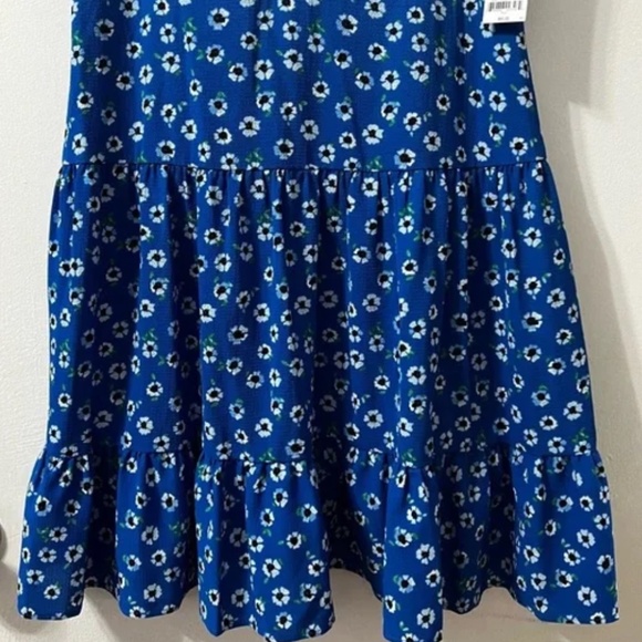 Elle - Picture 5 of 7